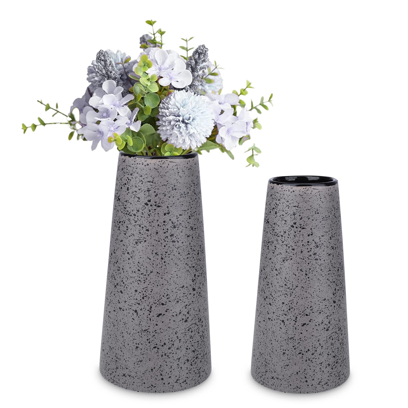 Vase en céramique gris pour meubler une étagère vide avec élégance