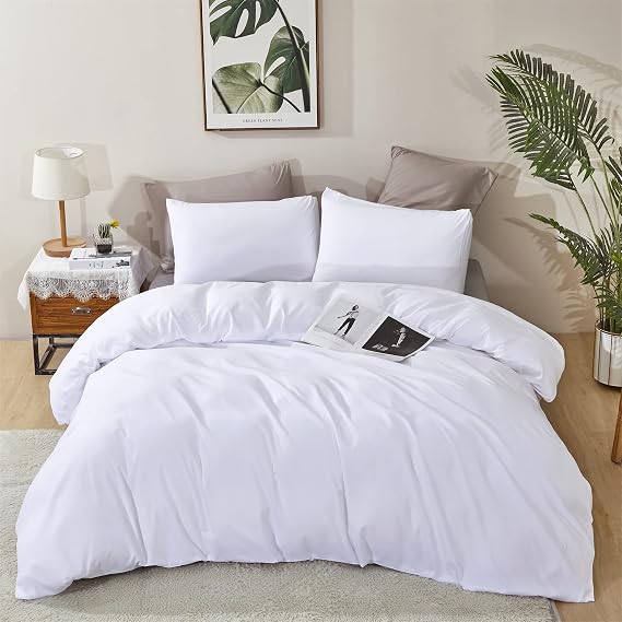 karever White Fluffy Comforter Queen Women Soft White Bedding Men Durable Breathable Blanket Queen Lightweight Bed Comforter