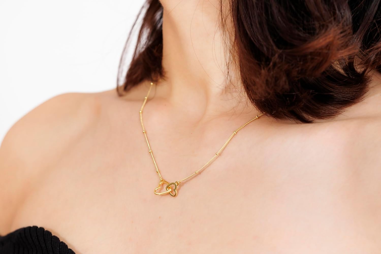 Heart Necklace Pendant Handmade 18k Gold Plated Dainty Gold Choker Necklace for Women Valentines Day Gifts for Her.