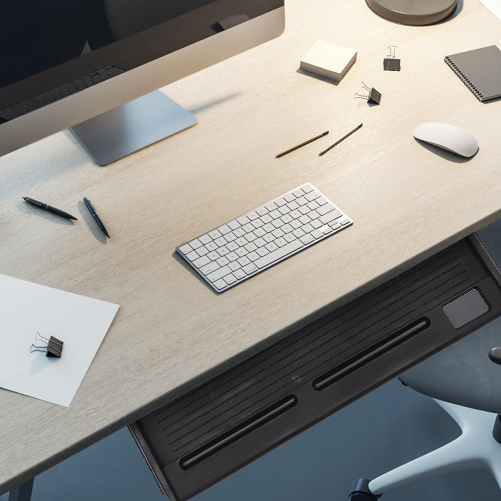 Hemobllo Vassoio Porta Tastiera e Mouse sotto Scrivania Guide a Scorrimento, Struttura Resistente in Metallo, Adatto per Postazioni di Lavoro e Smart Working