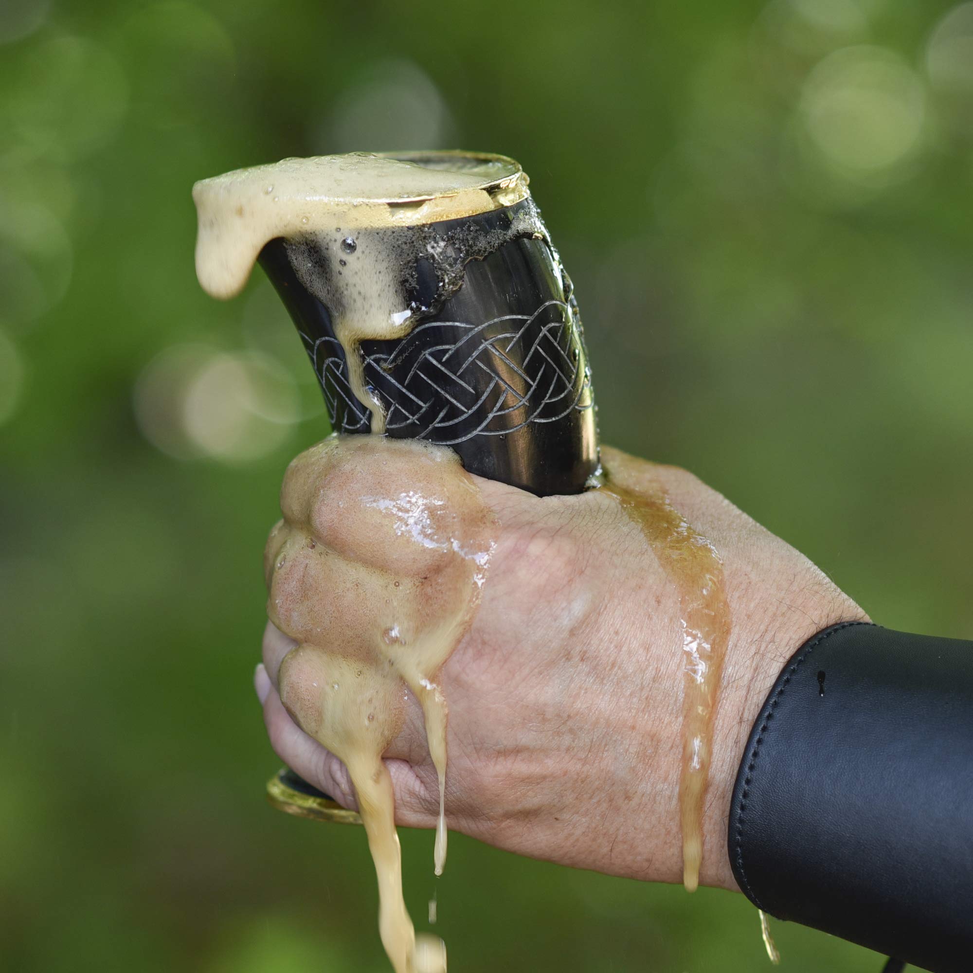 Armory Replicas™ - Ceremonial Viking Mead Beer Ale Beverage Drinking Horn Cup Canvas Bag Included