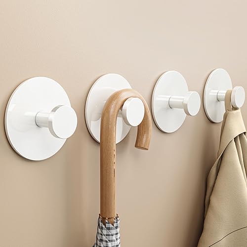 bussdis Gancho de pared adhesivo para abrigo y toalla extra pegajoso 12 libras (máx.), perchero de acero inoxidable, accesorios de ducha, blanco