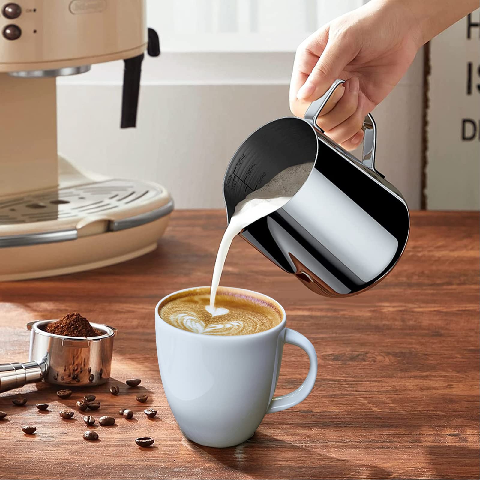 Brocca Per Latte In Acciaio Inox 350ml – Schiumalatte Con Beccuccio Curvo A 120° E Manico Ergonomico, Con Coperchio