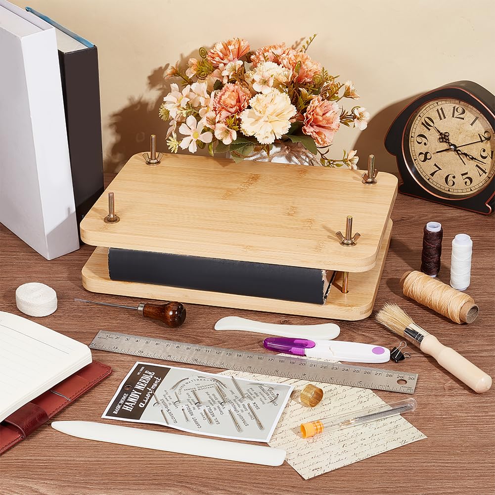 OLYCRAFT Kits de Reliure de Livres Fournitures de Reliure Ensemble D'Outils de Démarrage de Reliure de Livres avec Outil de Presse de Livre en Bois Tissu en Coton Règle en Tissu Dé à Coudre