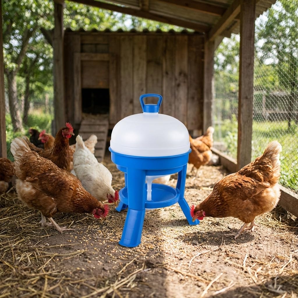 Suinga Bebedero para Gallinas y Pollos 20 litros Plástico con Patas | 46x62,5 cm | Bebedero para Aves de Corral | Plástico Resistente | Azul