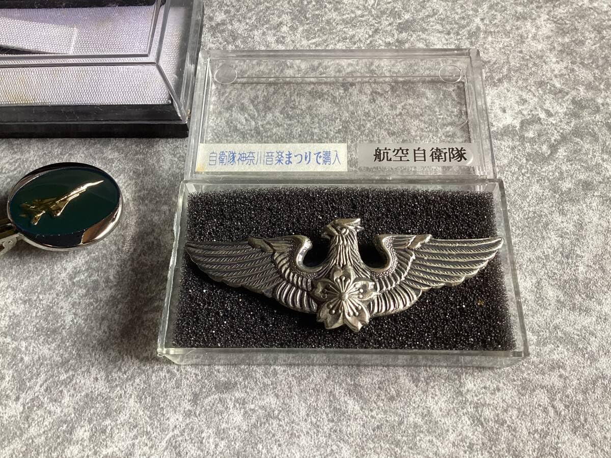 自衛隊航空徴章（操縦士）　タイピン Amazon.co.jp: 自衛隊 航空自衛隊 航空徽章操縦士F-15戦闘機タイピン