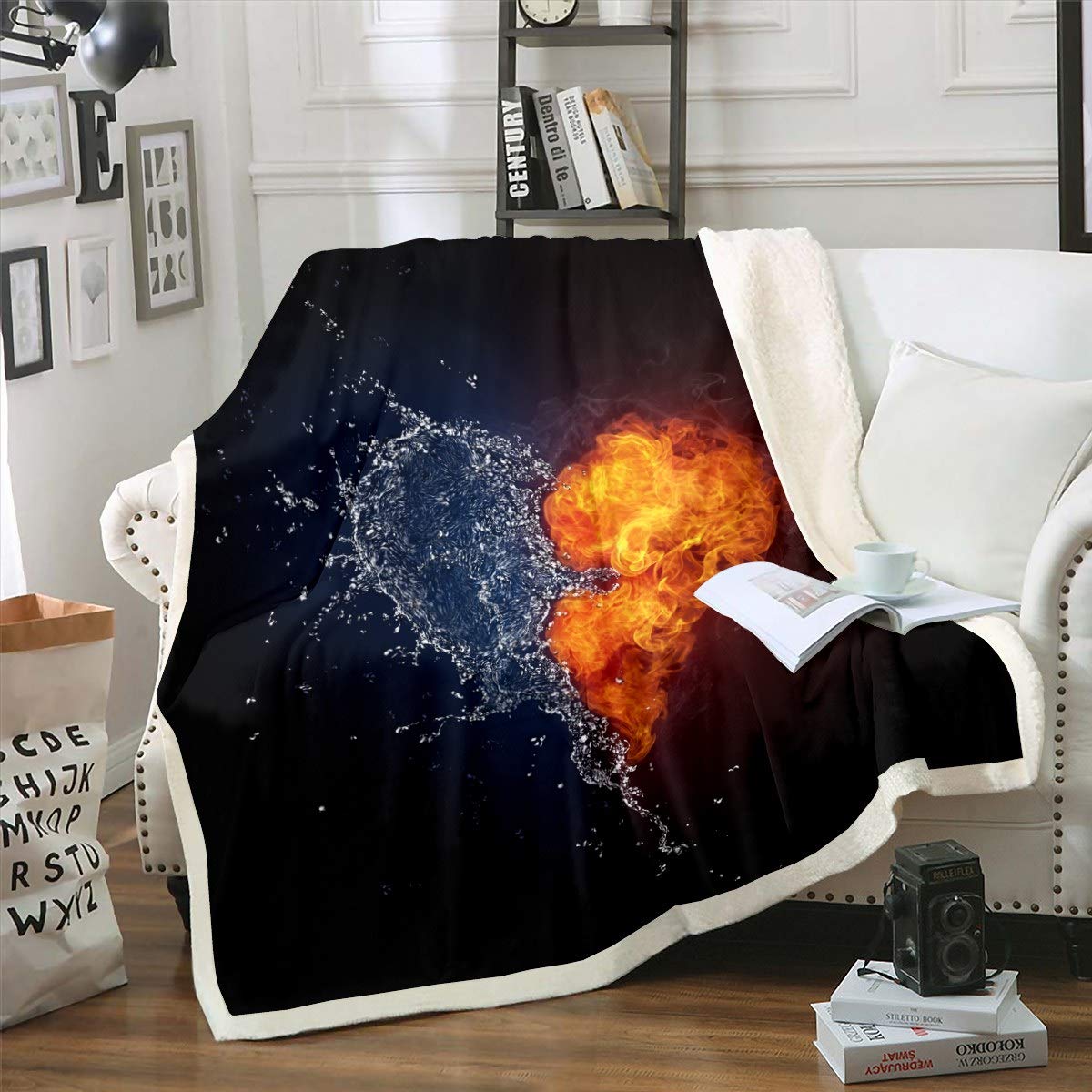 Loussiesd Heart Pattern Blanket Fire and Water Sherpa Blanket for Geometric Design Fleece Throw Blanket Breathable Black Simple Style Plush Blanket Room Decor Air Conditioning Baby 30"x40" — image 1