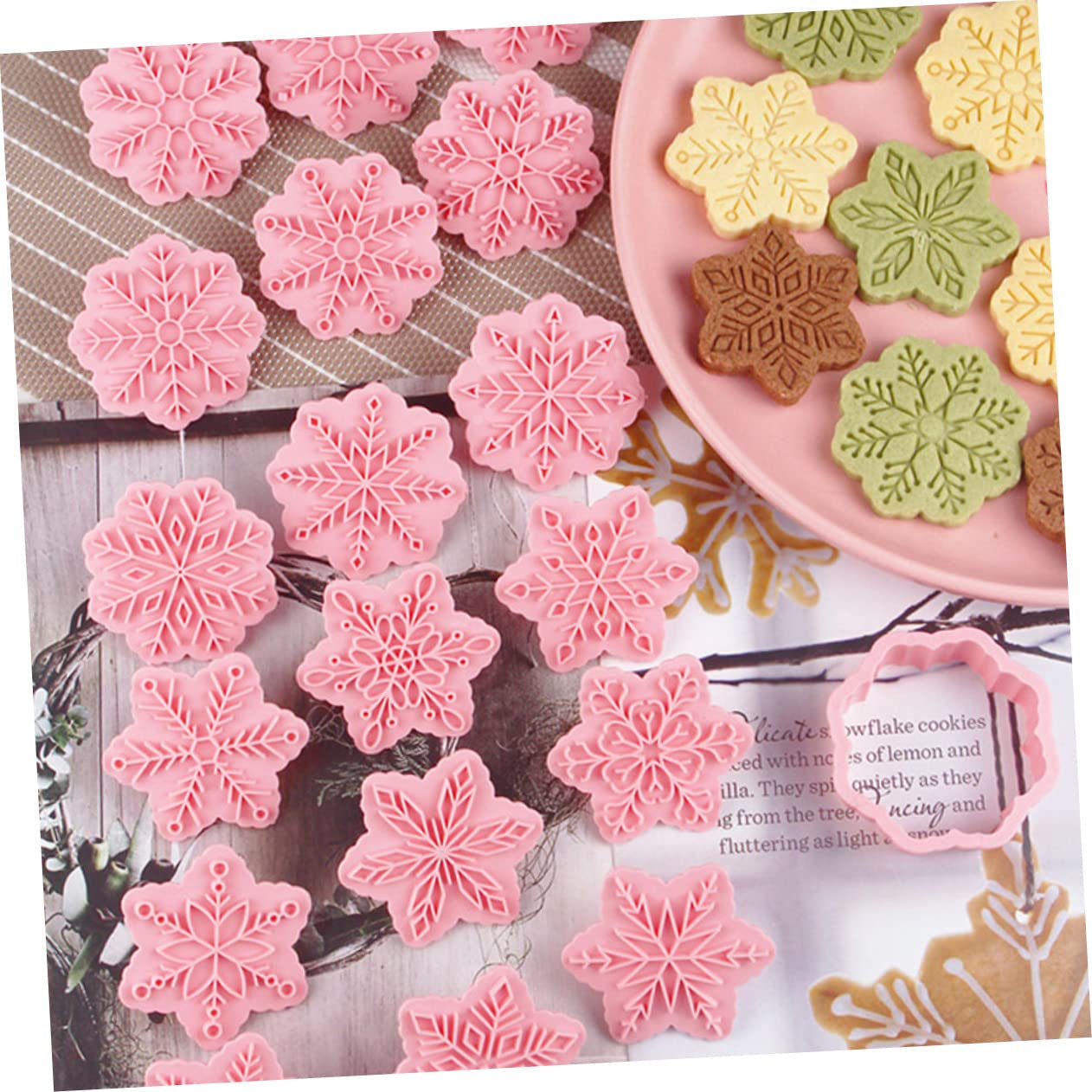 Cabilock 4 Sätze Schneeflocken Schablone Kekspresse Kleine Weihnachts Keksausstecher Keksausstecher Aufpressform Für Gebäck Süße Form Kekspresse Rentier Keks 18 Stück * 4