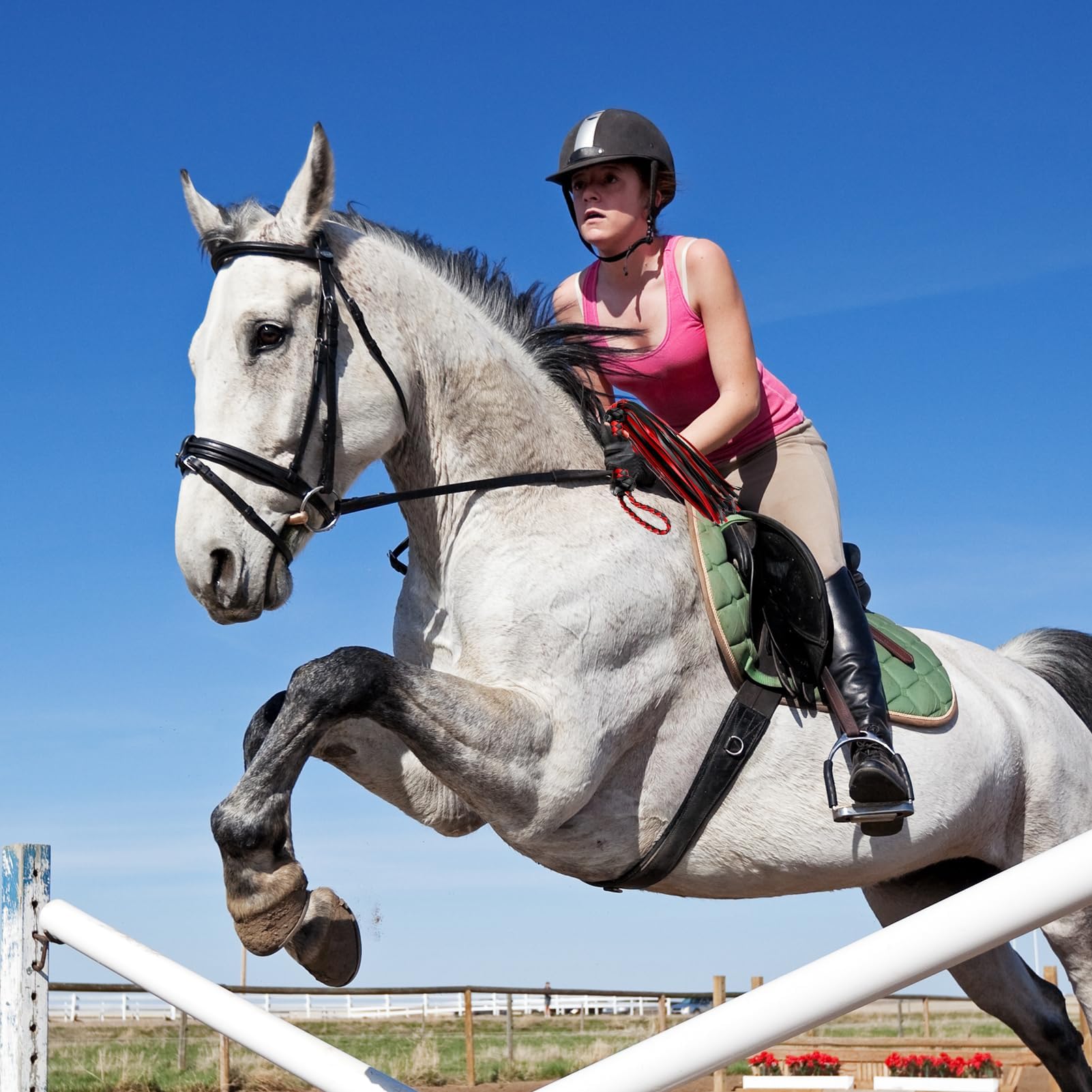 Látigo de caballo rojo para montar a caballo, látigo ecuestre de piel sintética, látigo de equitación, equipo de equitación, látigo de entrenamiento de equitación, 23 pulgadas