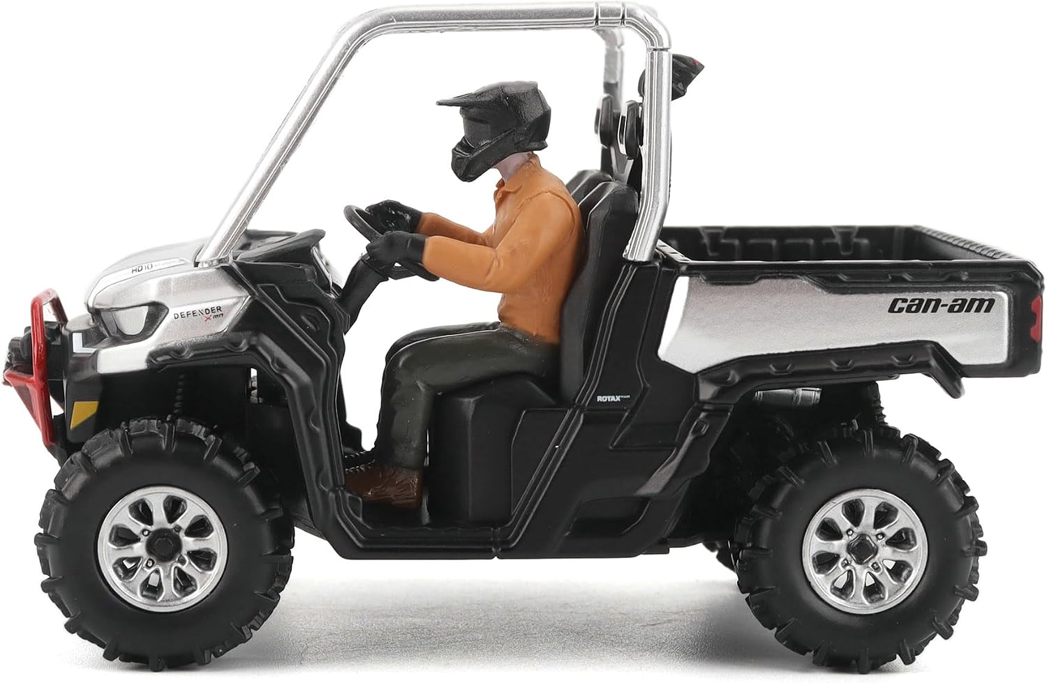 Diecast Masters BRP Bombardier Models 1:32 Scale Diecast Replica Can-Am Defender XMR - Silver | Item 60031