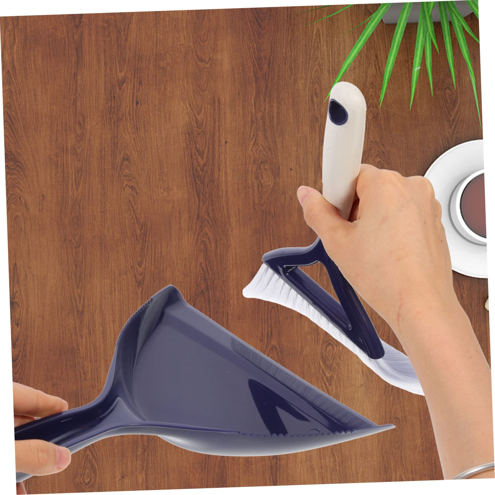 HAPINARY 1 Set Set Broom Dustpan Combination Sweeper Broom Mini Broom Home Dust Remover Broom and Dustpan Pet Broom Computer Keyboard Broom Household Brooms Mini Cleaning Brush Plastic Blue