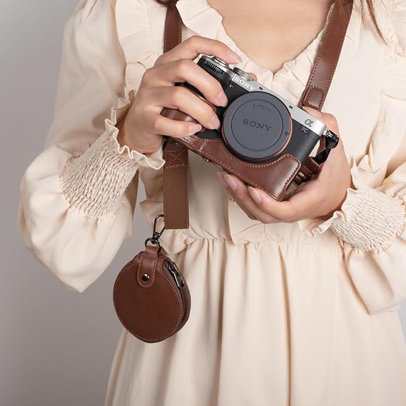 MUZIRI KINOKOO Sony A7C II Case, Retro PU Leather Protective Case for Sony A7C2/A7C II/Alpha 7C II Camera - with Bottom Opening & Shoulder Strap & Storage Pocket - Coffee