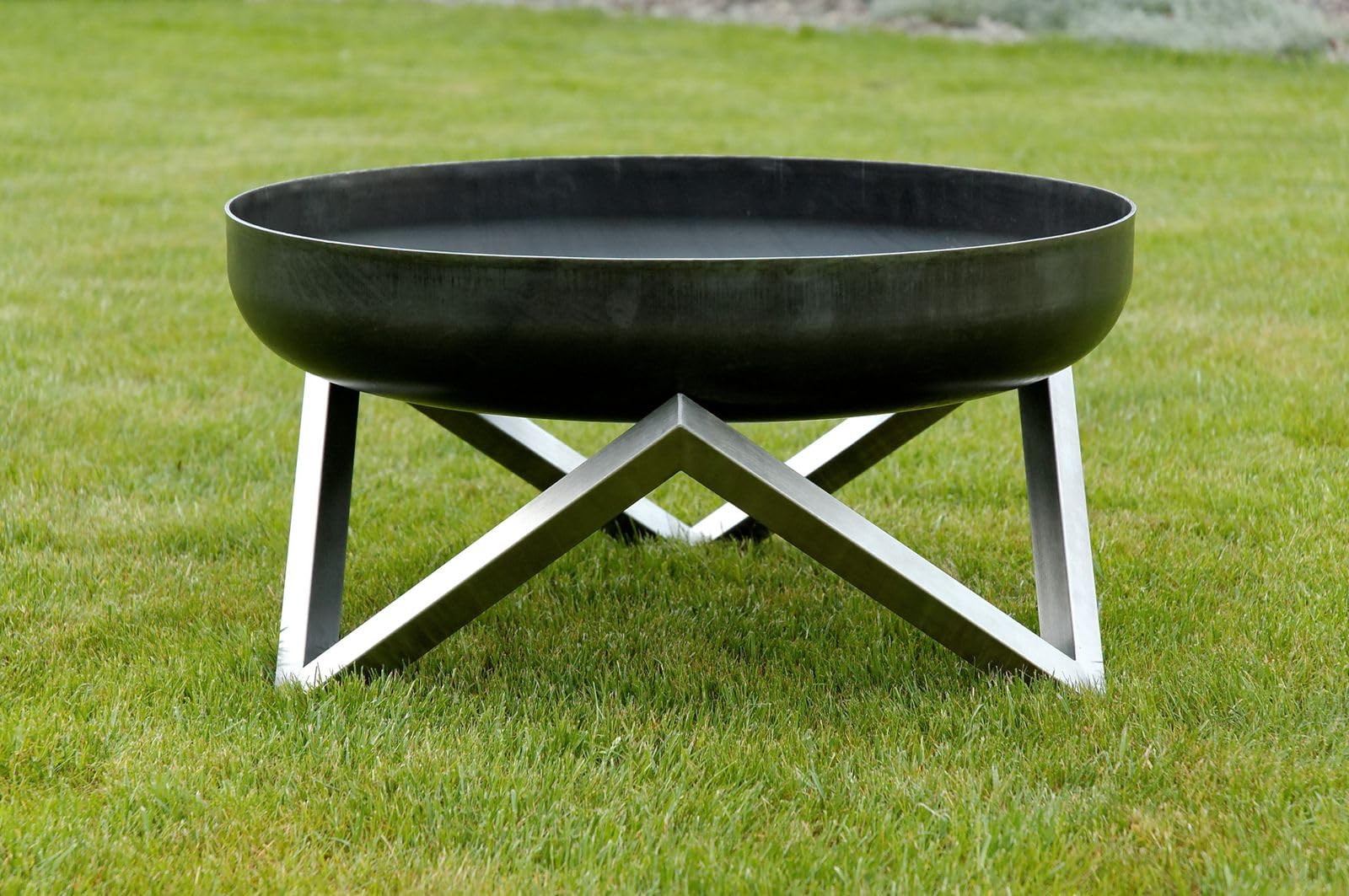 Xanie Design Feuerschale Ignis XXL Feuerkorb Grillschale | Zeitloses Design