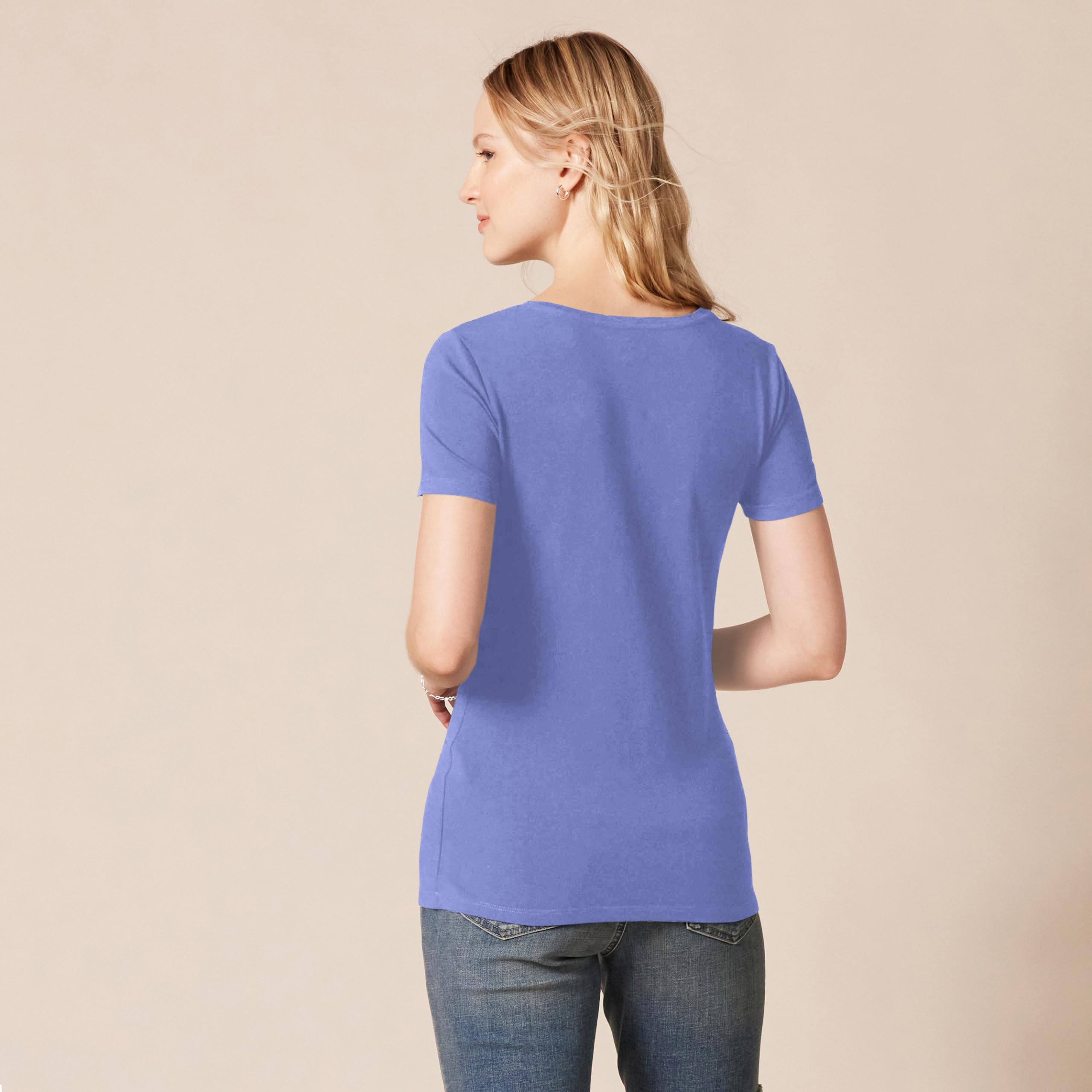 Amazon Essentials Amazon Essentials Women's Regular-Fit Short-Sleeve T-Shirt (Crewneck and V-Neck Options), Multipacks in use