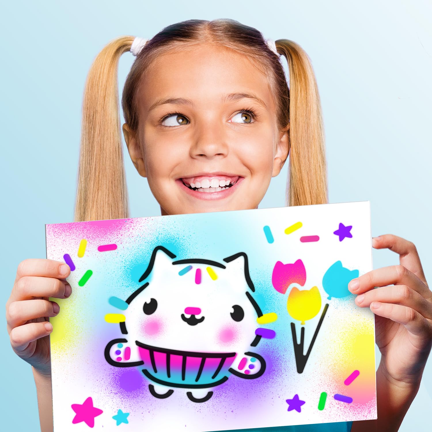 Canal Toys Gabby Puppenhaus, Aktivitätstasche mit elektronischem Spray, Schablonen und Filzstifte, Violett (GAB024)