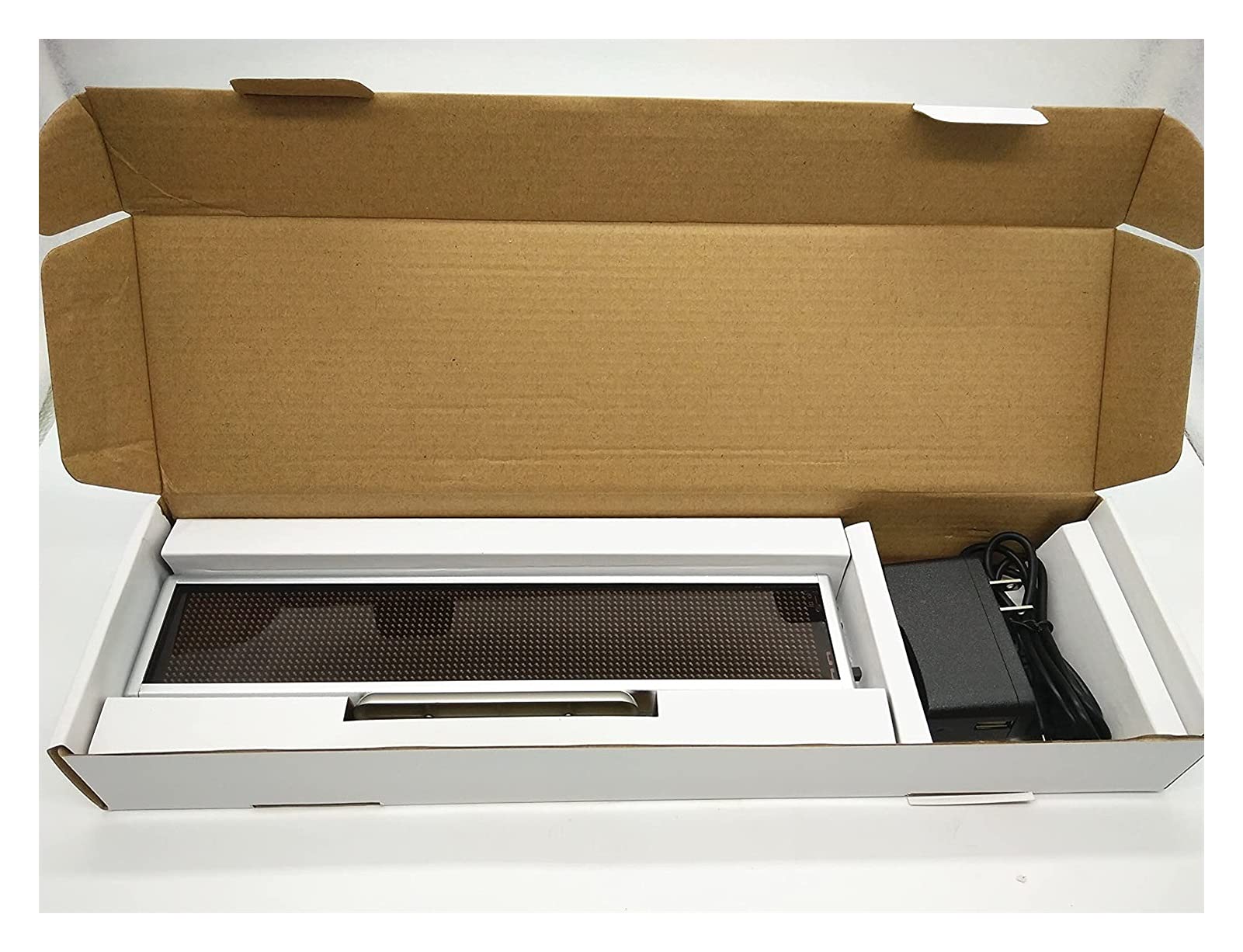Pantalla De Letrero LED 30 × 6CM Interior DIRIGIÓ Scrolling Sign Pantalla Mensaje Mensaje Mini Mover Desk Board Publicidad Programable Soporte Cualquier idioma (blanco) Festival de fiestas de bares de