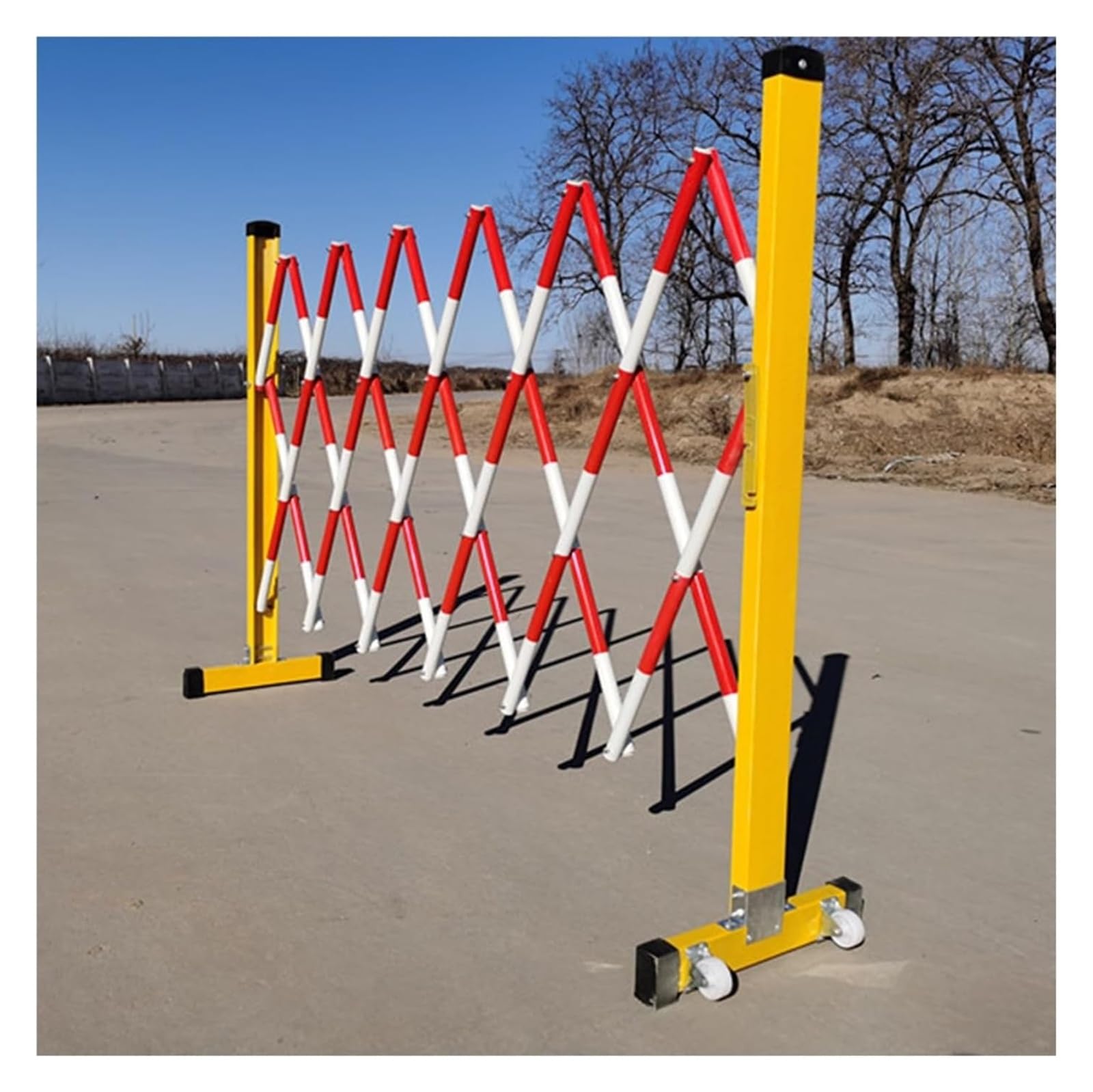 Barrière pliable extensible rouge à roulettes de sécurité pour contrôle des foules 47x39 po