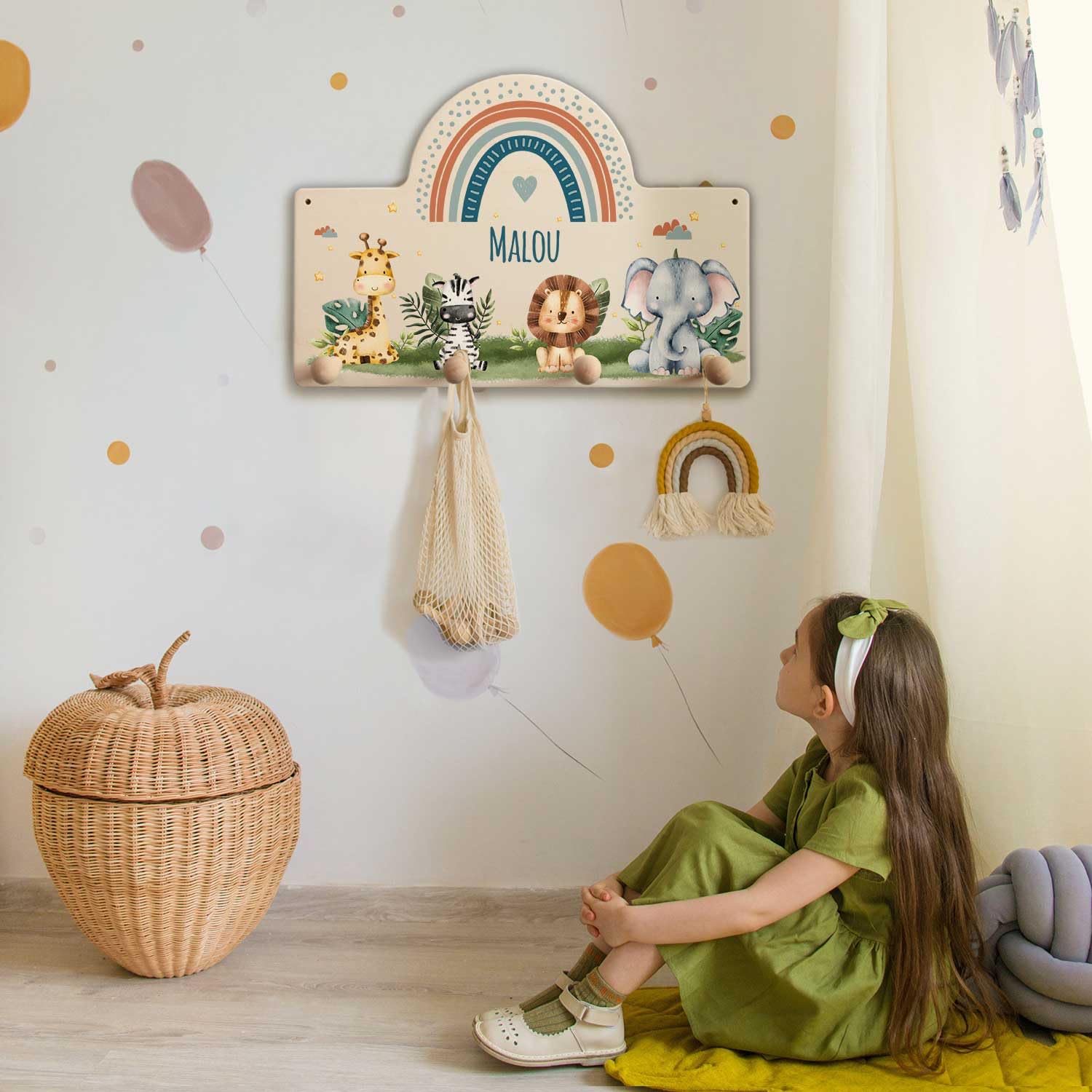 GRAVURZEILE Porte-manteau personnalisé pour enfant avec nom au choix pour chambre de bébé - Patère en bois avec de beaux motifs pour filles et garçons - Décoration de chambre d'enfant