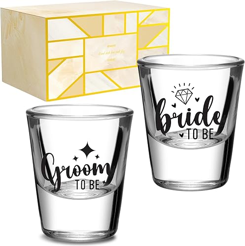 Onebttl Regalo de compromiso para parejas  Juego único de vasos de chupito recién comprometidos para el futuro señor y señora, prometido  1.5 oz