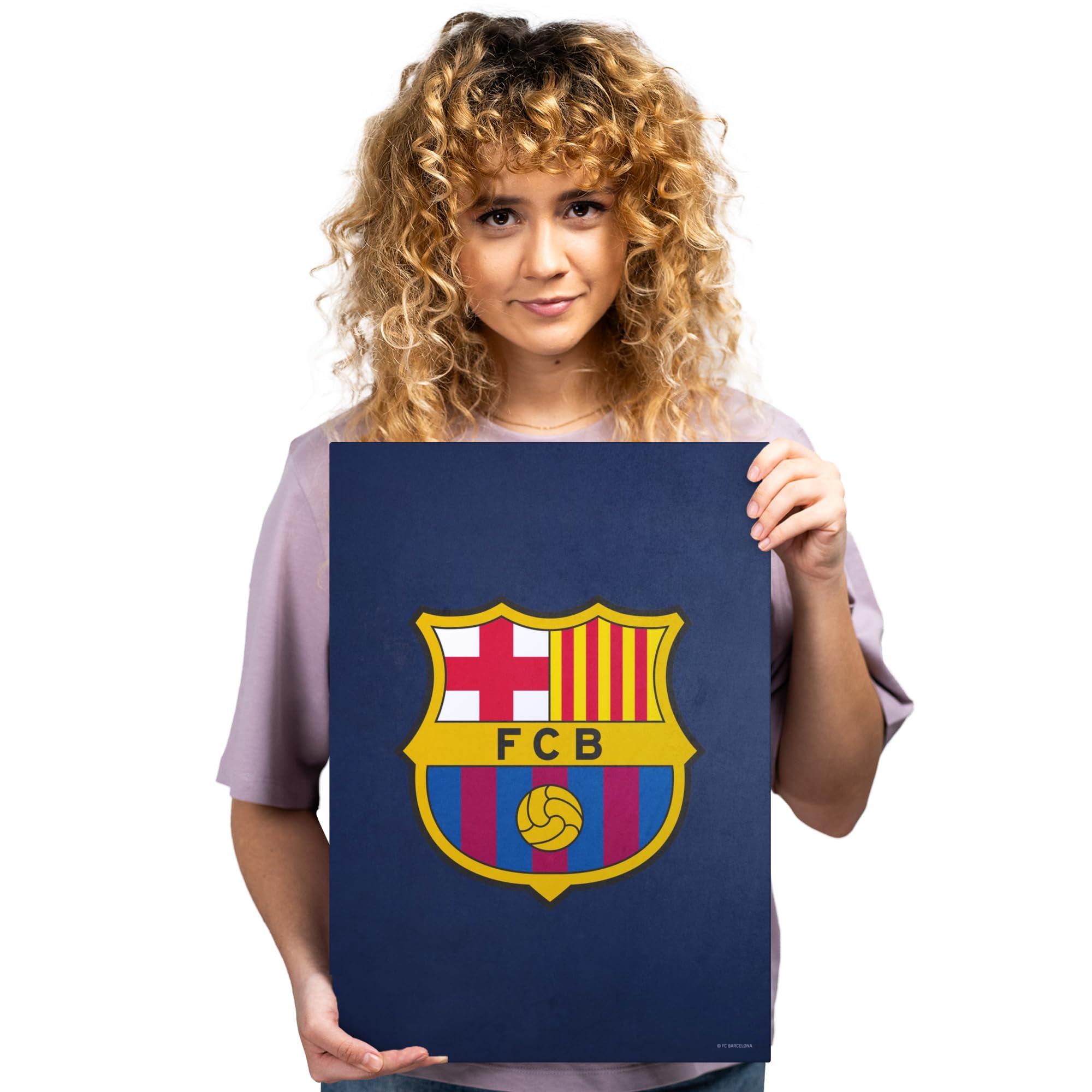 Displate - Poster in metallo – montaggio magnetico – FC Barcelona – Crest – Dimensione M – 32 x 45 cm opaco