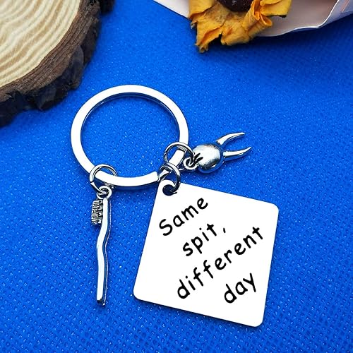 Miniatura 4 de Llavero de dentista divertido regalo de higienista dental con el mismo salivo, regalo de día diferente, regalo para el futuro nuevo dentista, regalo