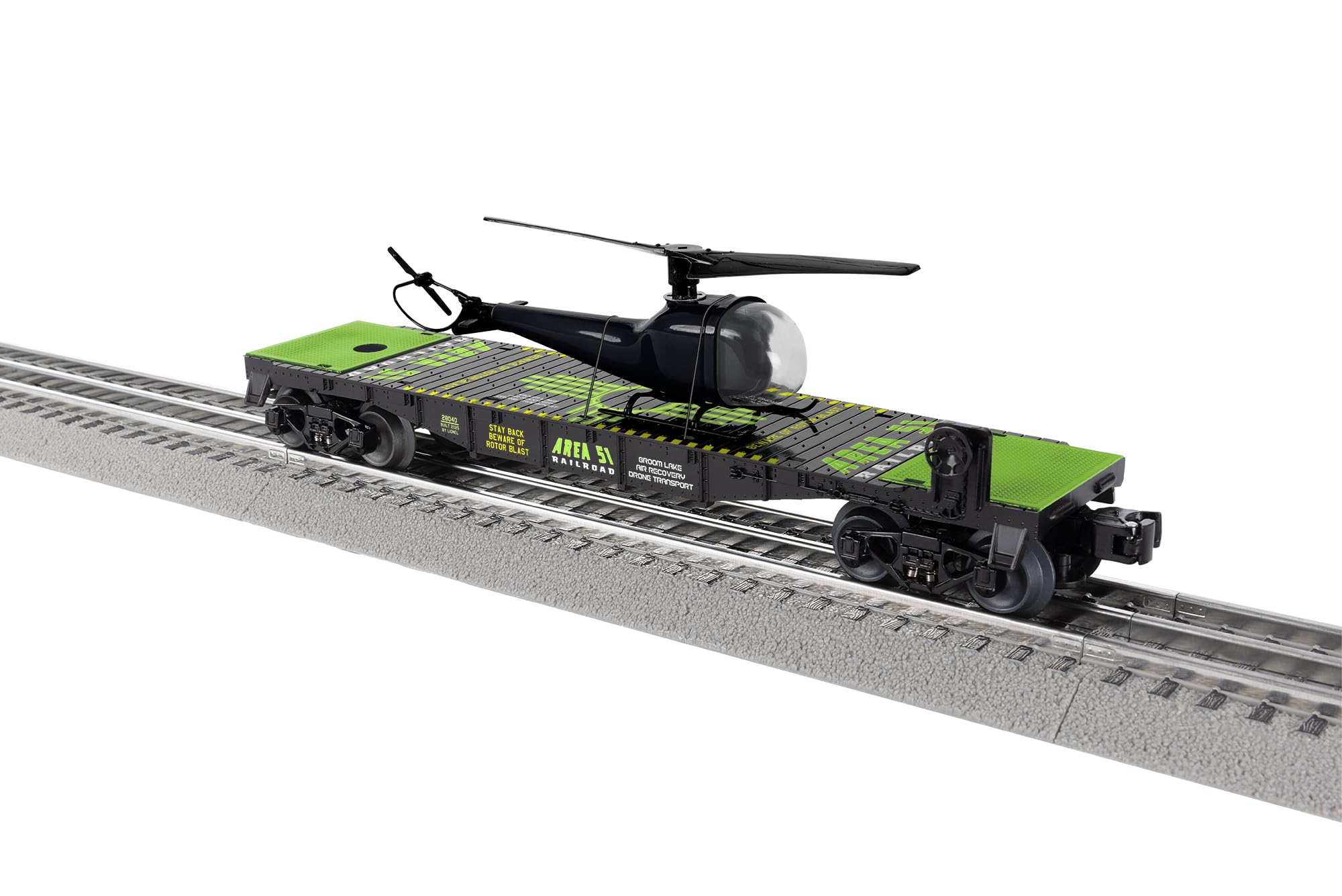 Amazon.com: Lionel Area 51 “UFO Recovery” Flatcar with Helicopter