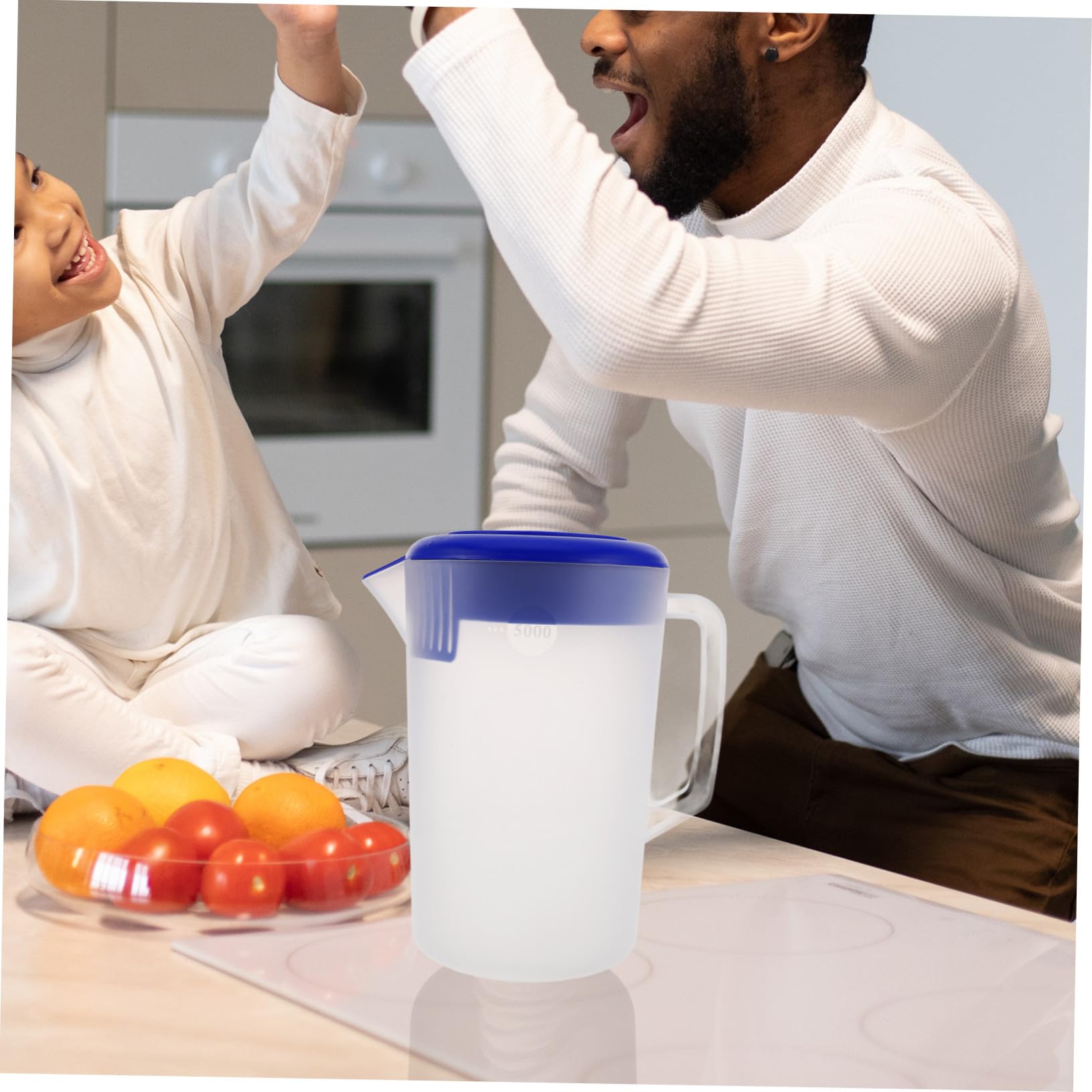 Artibetter Brocca Plastica da 5l con Manico Ergonomico e Scala Graduata Opaca, per Conservare Acqua e Tè Freddo in Frigorifero