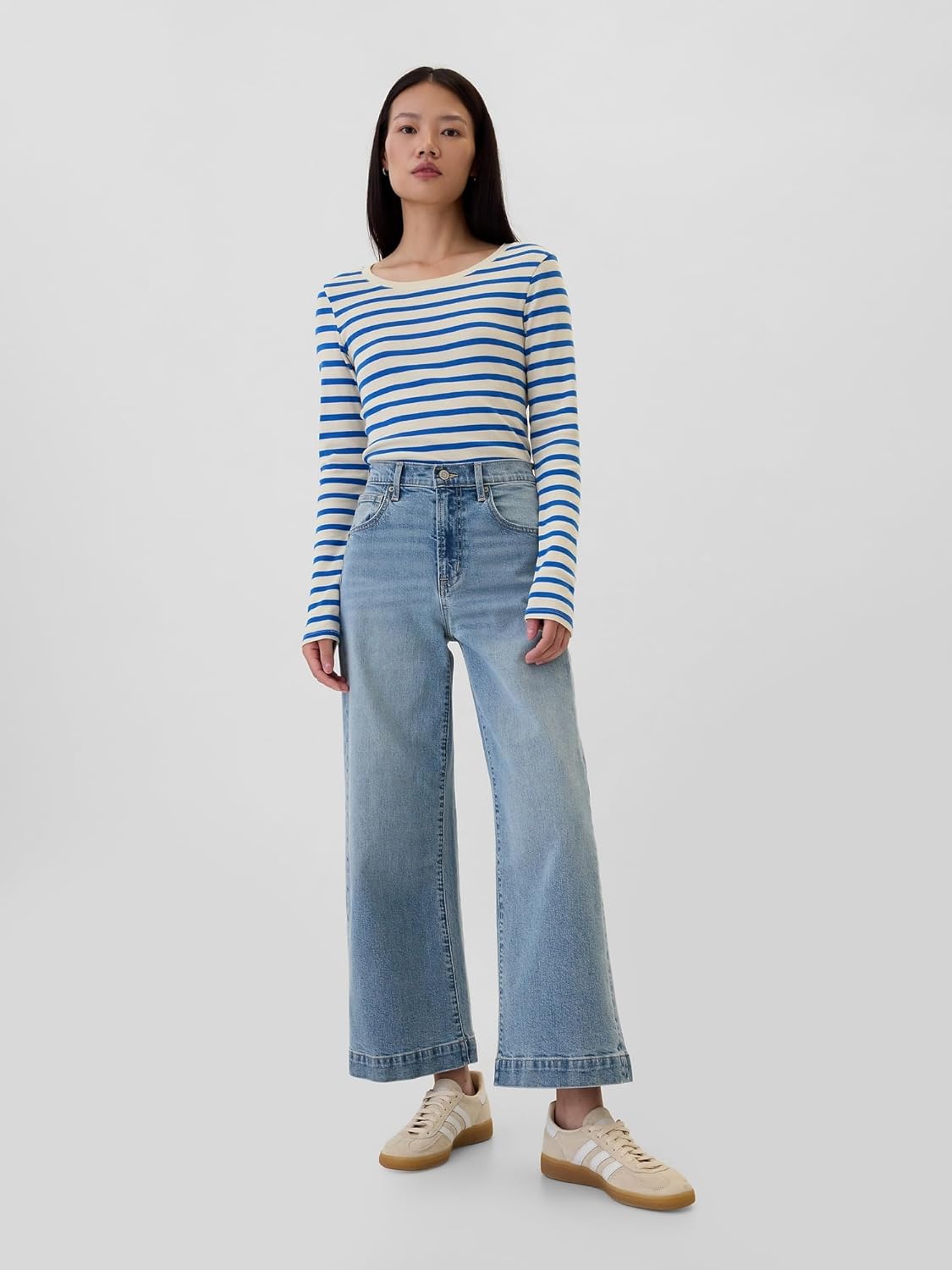 Gap Womens Long Sleeve Favorite Crew-Neck T-Shirt - Image 3