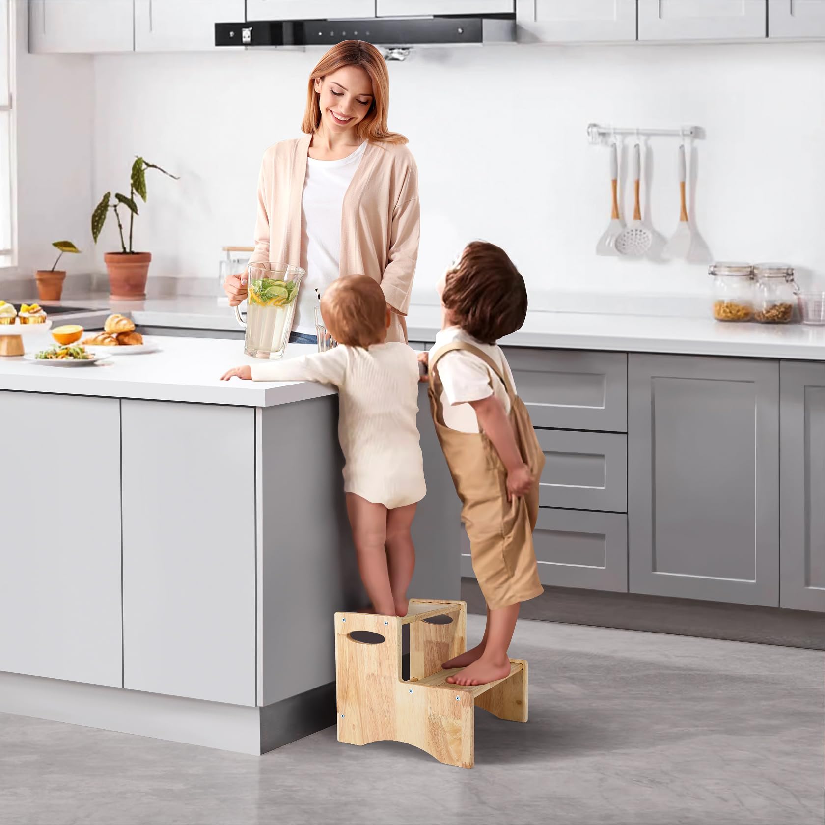 2-in-1 Tritthocker Für Kleinkinder – Mit Rutschfesten Pads & Griffen, Höhenverstellbar, Bis 136 Kg Belastbar