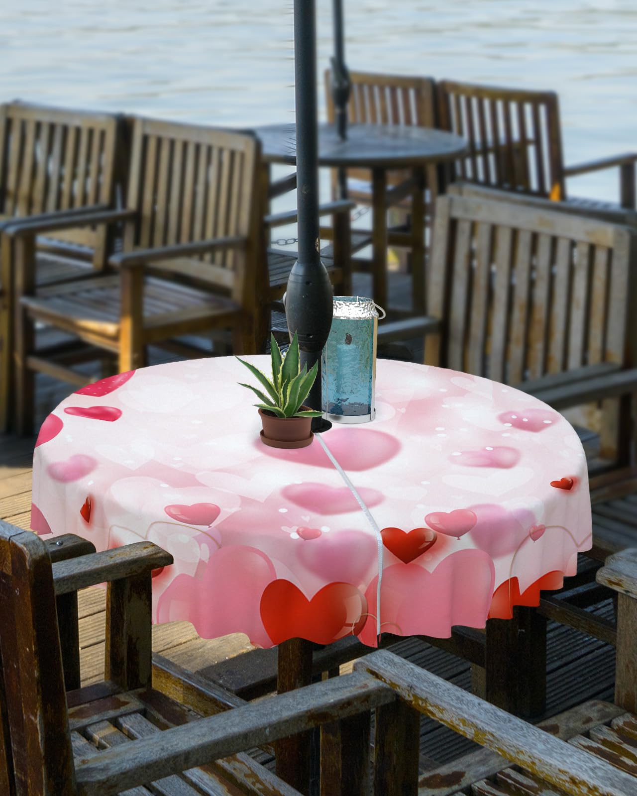 Watercolor Heart Outdoor Tablecloths with Umbrella Hole and Zipper, Waterproof/Stain Resistant Round Table Cloth 60'' Patio Table Cover for Picnic/Party Valentine's Day Gradient Love Red Pink