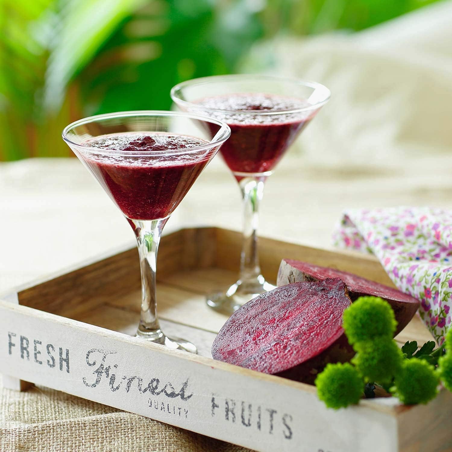 LAV Martini Glasses Set of 4 - Martini Cocktail Glass Set 6 oz - Cosmopolitan Glasses for Elegant Cocktails - Classic Cocktail Glasses with Chic Design for Home Parties - Image 4