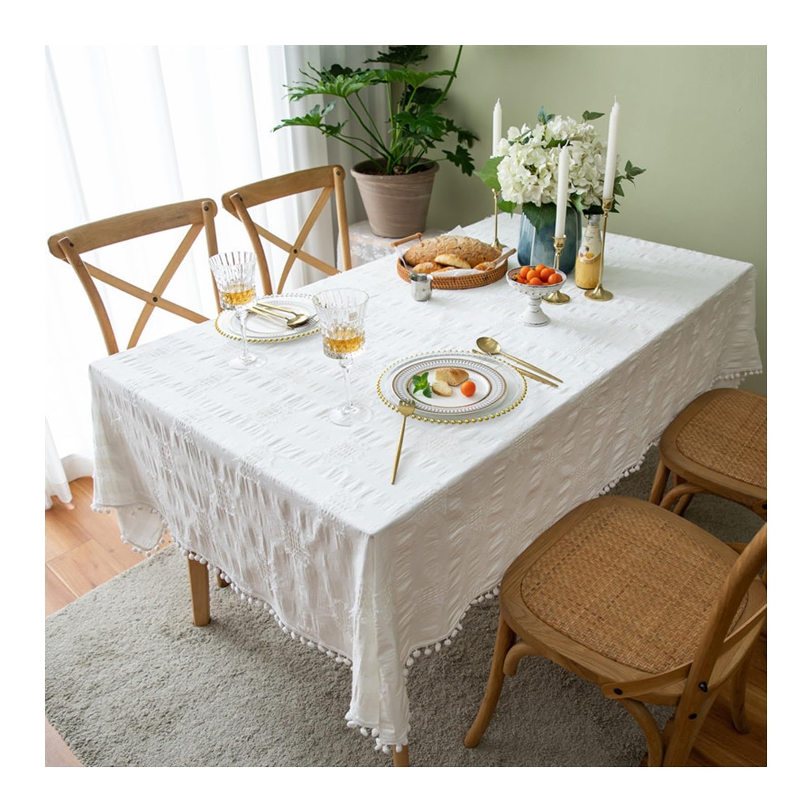 Nappe carrée 140x140 en coton blanc à pompons anti-taches