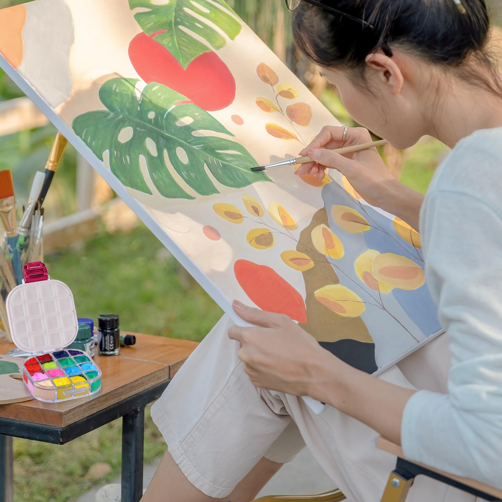 Yeaqee Lot de 4 palettes de peinture hermétiques à 16 emplacements avec couvercle - Rangement vide pour aquarelle, gouache, peinture à l'huile - Fournitures cadeaux pour la rentrée scolaire (rouge)