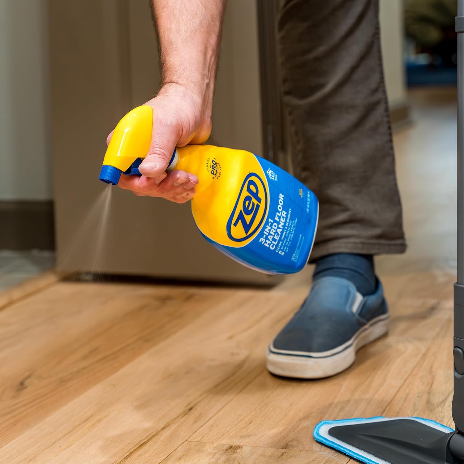 Zep 3-in-1 Hard Floor Cleaner, 32 oz (Pack of 1) For Vinyl, Tile & LVP Floors
