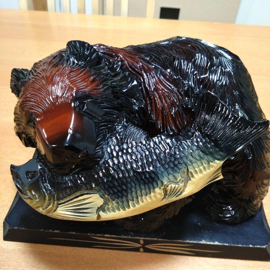 Amazon.co.jp: 鮭を咥えた熊の置物木彫り北海道民芸品伝統工芸品レトロ