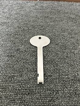 Amazon.co.jp: JR 国鉄 新幹線用 忍び錠 ラッチキー : ファッション