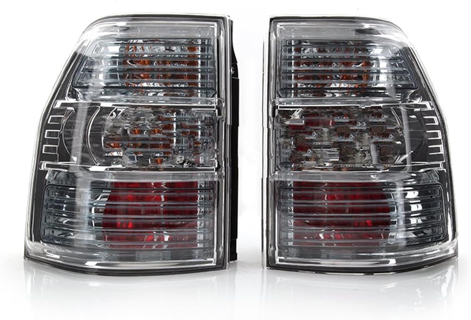 Rear Tail Light For Mitsubishi For Pajero V93 V97 2006-2020 Rear Light Tail Lamp Brake Reversing Turn Signal