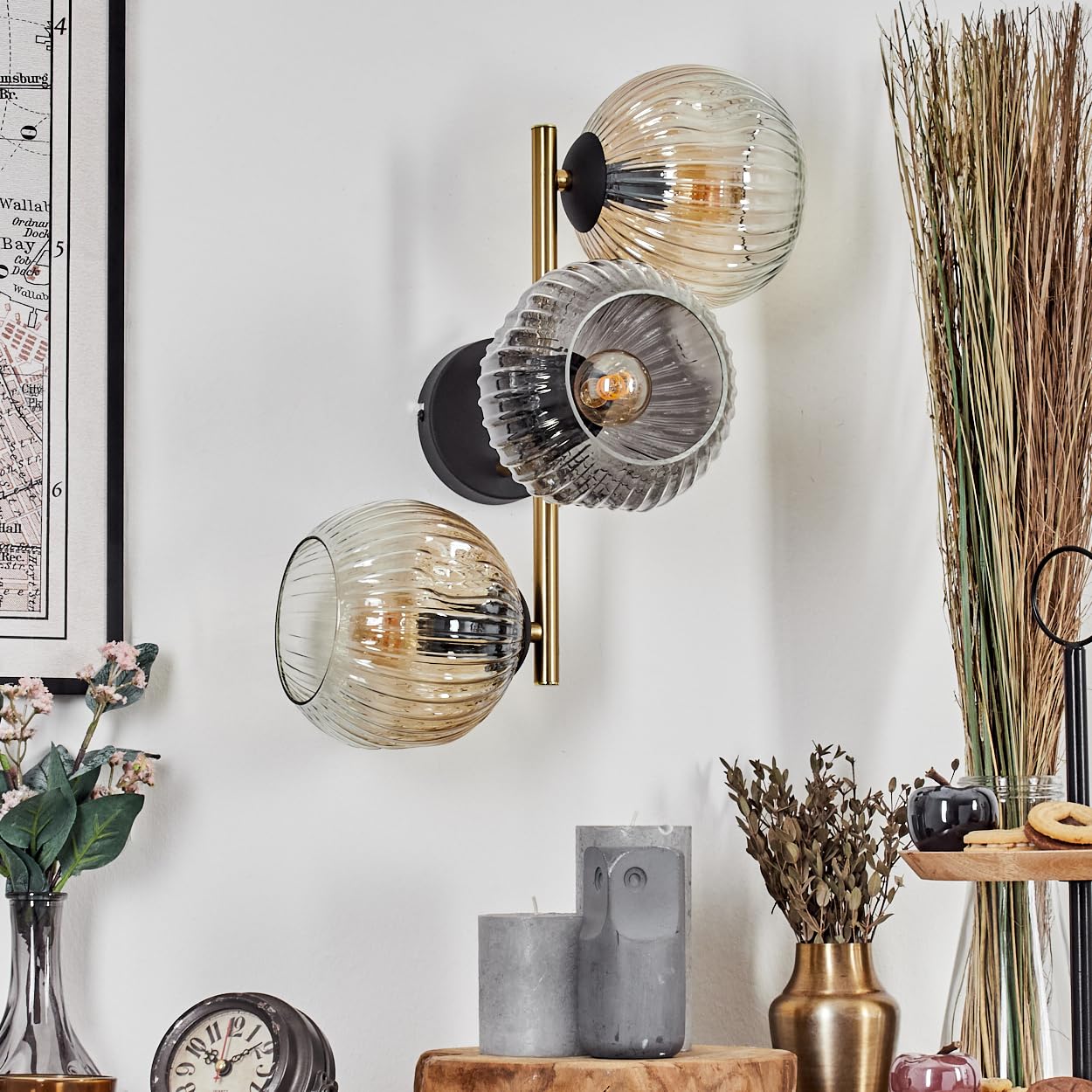 HOFSTEIN Wandleuchte Ripoll, Wandlampe aus Metall/Riffelglas in Schwarz/Gold/Rauch/Bernstein/Klar, Leuchte im Vintage-Design (Schirme Ø 15 cm), E14, Wohnzimmer, Schlafzimmer, Küche, Flur, Treppenhaus