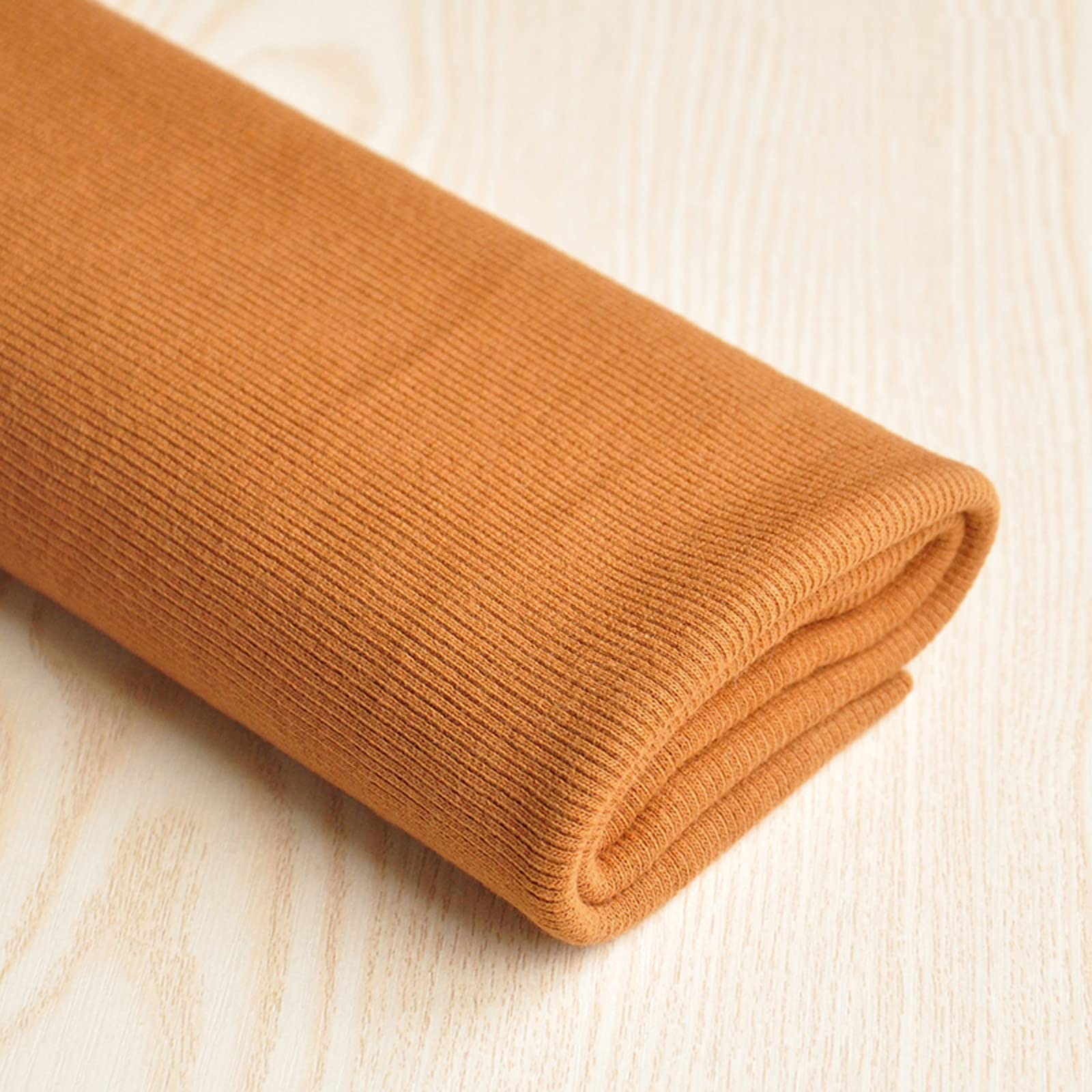 Tissu jersey chameau de 110 cm de largeur au mètre pour vêtements et t-shirts confortables
