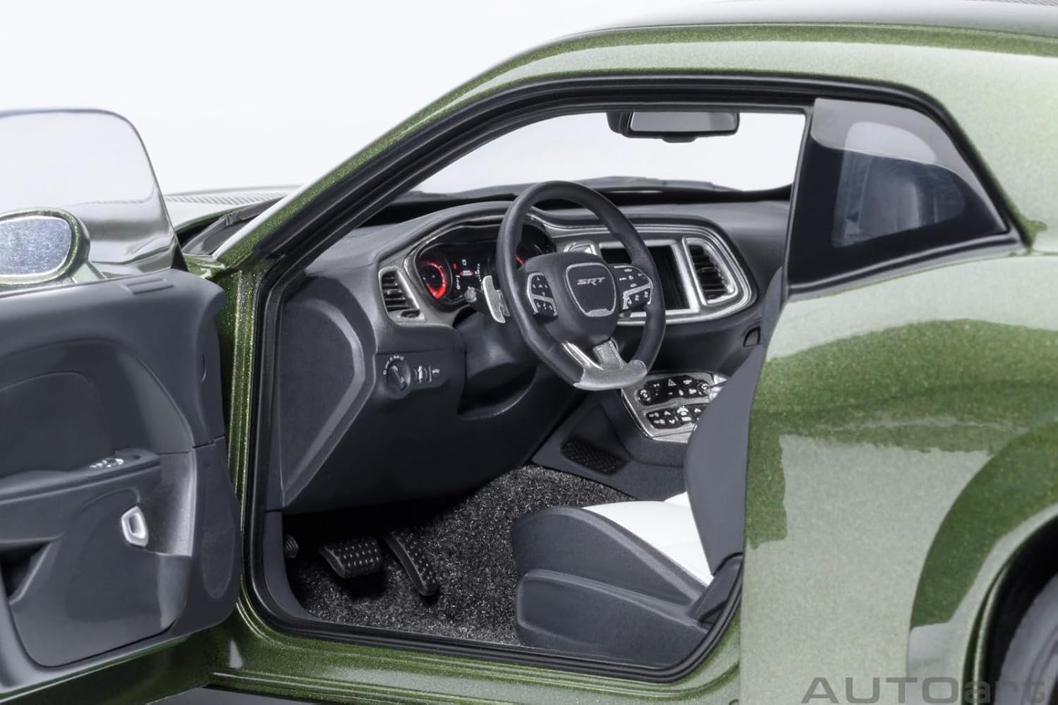 AUTOart 2022 Challenger SRT Jailbreak F8 Green with Carbon Stripes 1/18 Model Car 71761