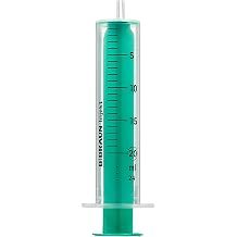 Braun Petzold - Spritze 20mL f r Einmalinjektionen mit Luer-Ansatz - Einwegspritze mit gr ner Kolbenstange & Graduierung in ml zur exakten Dosierung - Einmalspritzen aus Polypropylen 100er Pack