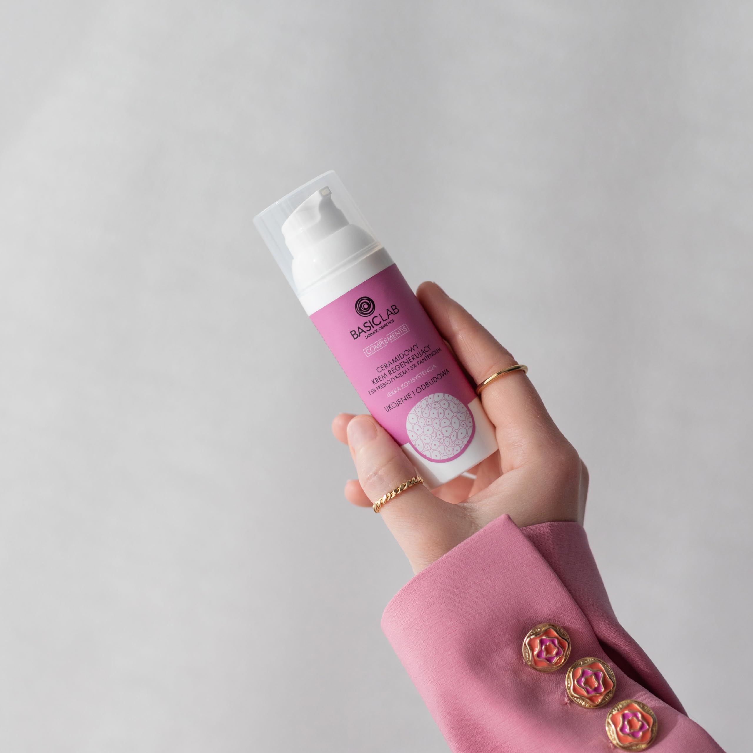 BasicLab Ceramide regenerierende Tages- und Nachtcreme | 50 ml | Für Frauen und Männer, Unter dem Make-up, Beschwert die Haut nicht, Spendet Feuchtigkeit und beruhigt, Beruhigt und baut wieder auf