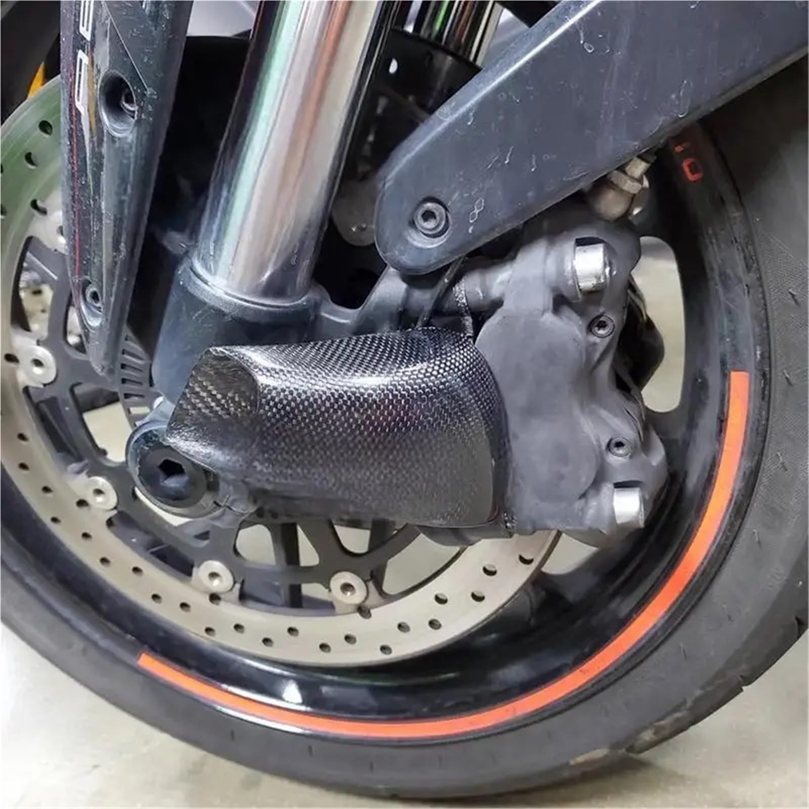 Refrigeración de Pinza de Freno Radiador de Pinza de Fibra de Carbono Modificado para Ducati V2/V4 Street Fighter V2/V4, radiador de guía de Aire de Freno Delantero.(A3)