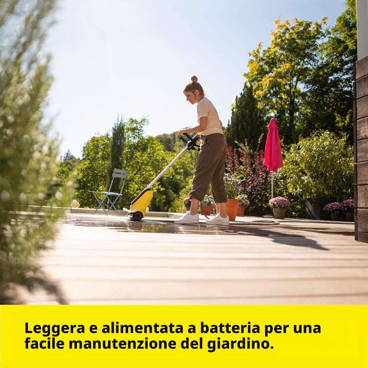 KÄRCHER lavasuperfici a batteria PCL 3-18, ideale per la pulizia dello sporco ostinato da terrazzi e patii, pressione: max. 10 bar, portata d'acqua a 4 bar: max. 180 l/h (batteria non inclusa)
