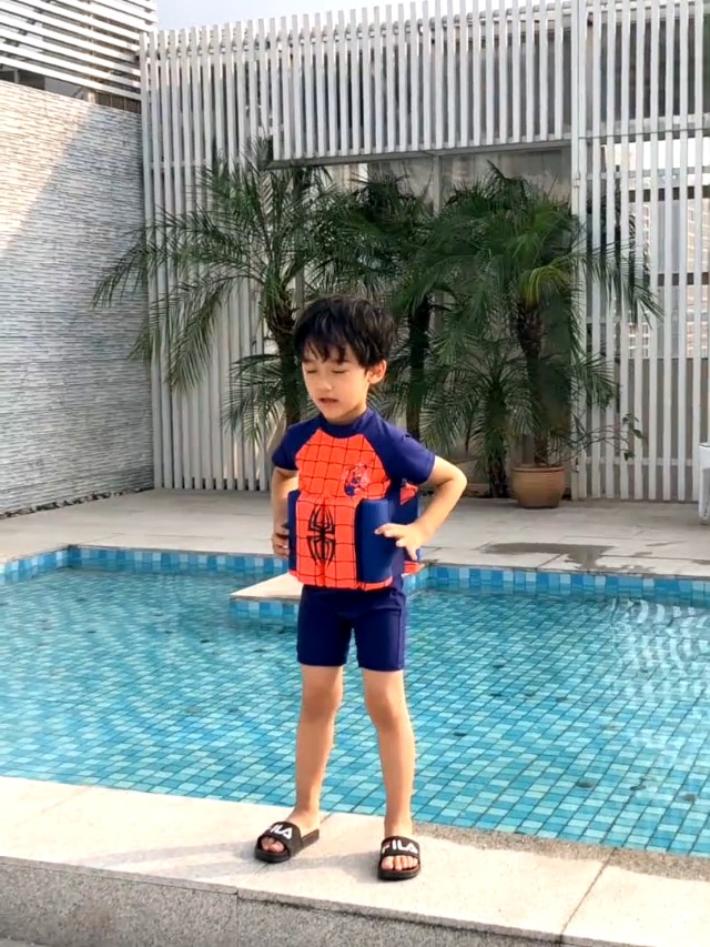 Iiniim Maillot De Bain 1 Pièce Femme Amincissant Combishort Combinaison Natation Shorty Bikini