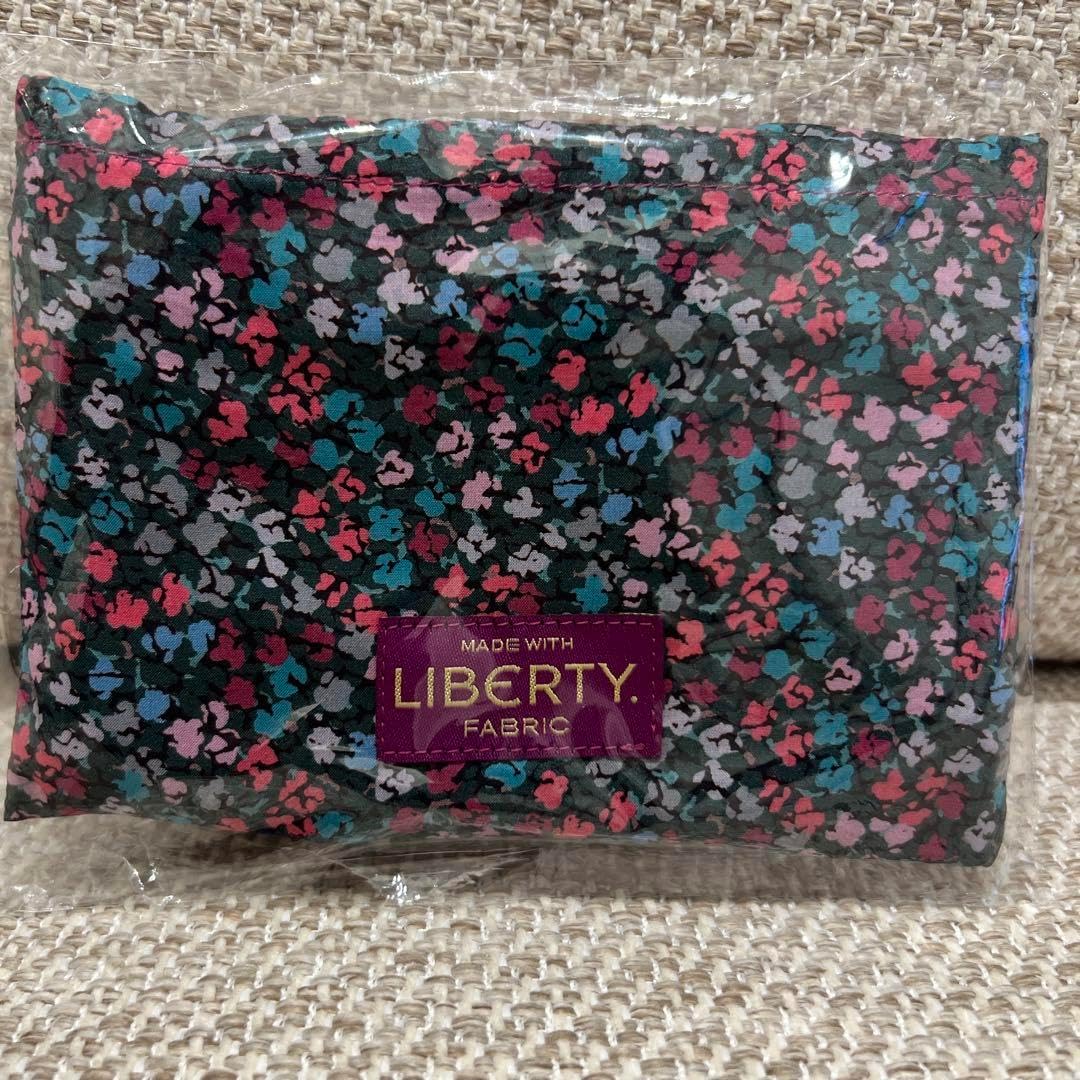 OLIVE des OLIVE 推し活 チャーム付きキャリーオントート ブラック