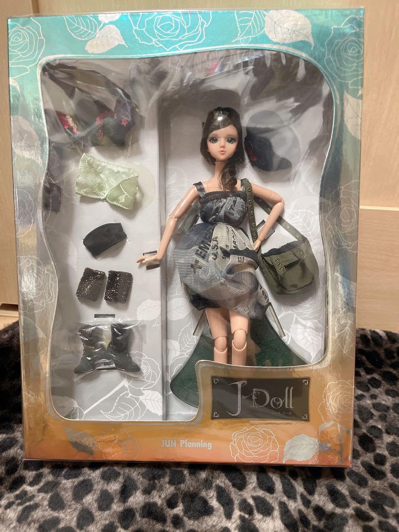 J-doll ジェイドール　グランヴィア Amazon.com: J-Doll - Gran Via Jun Planning Collectible