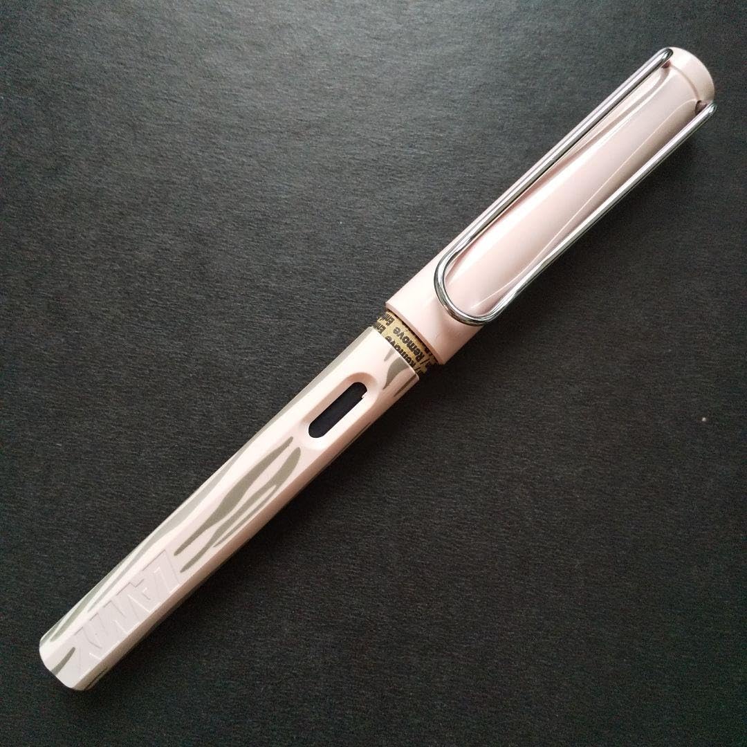 ロフト限定 safari LAMY 未使用 カタカナラミー LOFTの文フェスでカタカナ文具「ラミーとロディア」を購入しました F字 筆記具