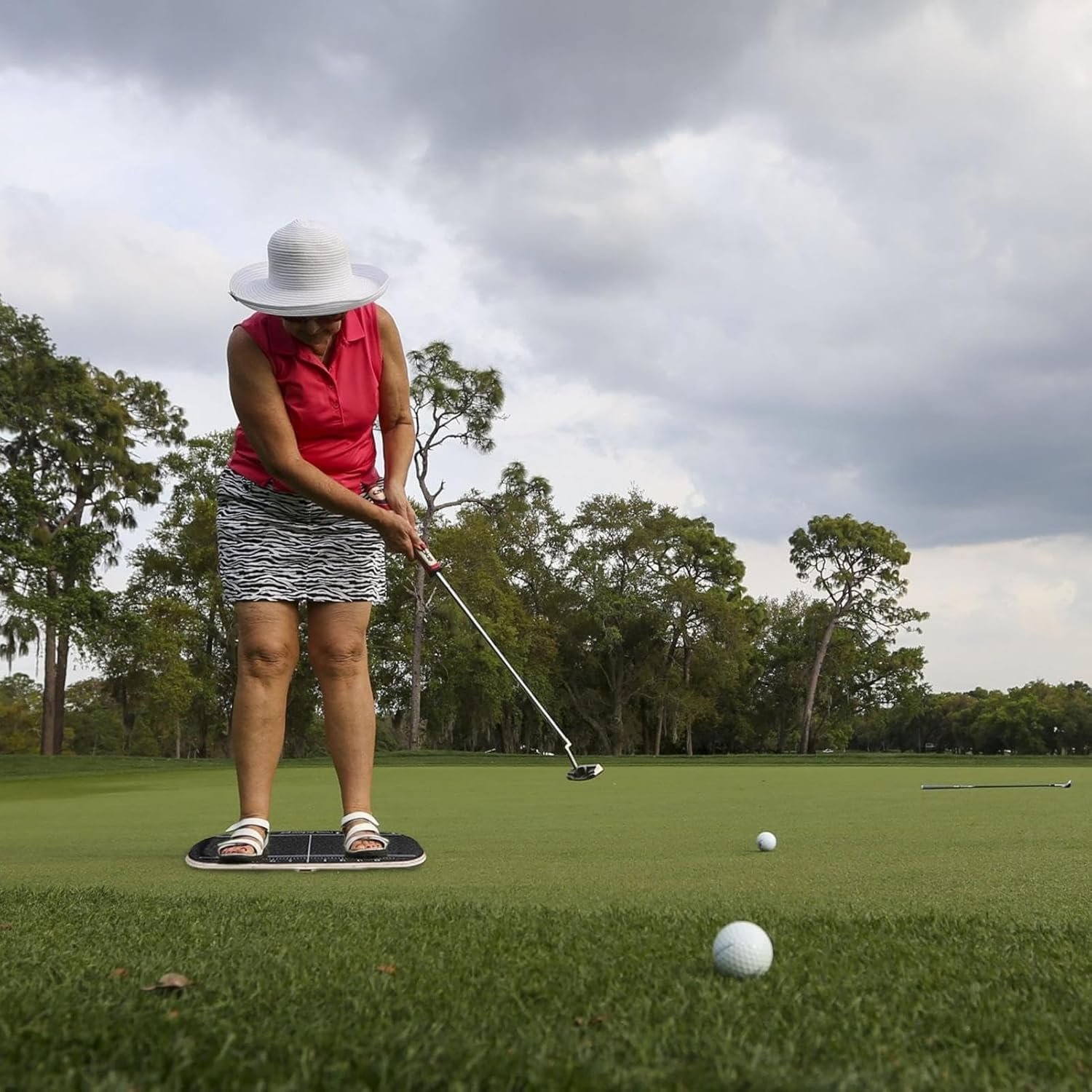 XJBTBA Płyta dociskowa do golfa, pomoc do treningu golfowego do ćwiczeń w pomieszczeniu, pomoc do trenera swingu golfowego akcesoria golfowe korekta wyrównania deska do gry w golfa
