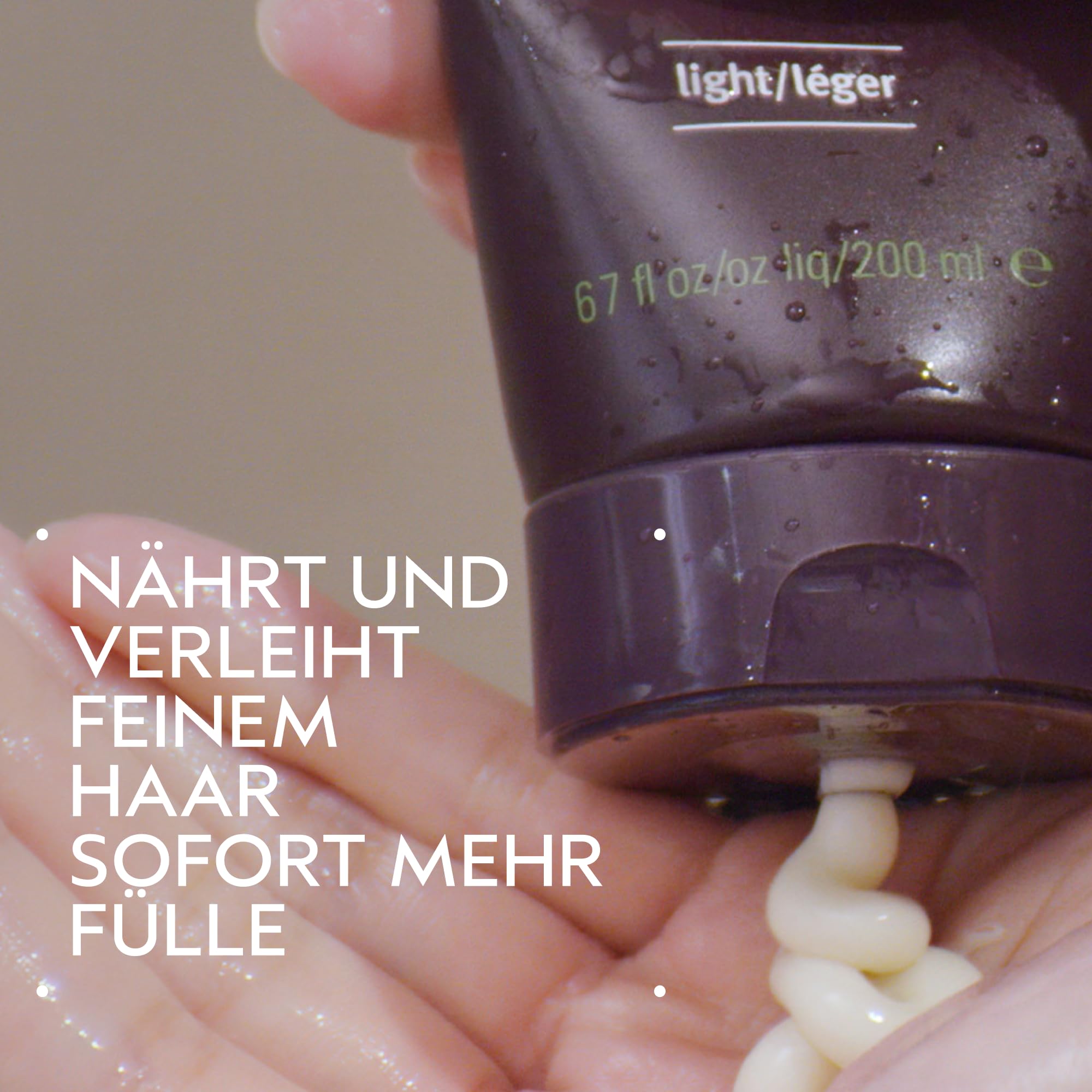 Aveda Invati Ultra Advanced™ Thickening Conditioner Light | Haarspülung | Schritt 2 von 4 | Für feines bis mittleres, dünner werdendes Haar |